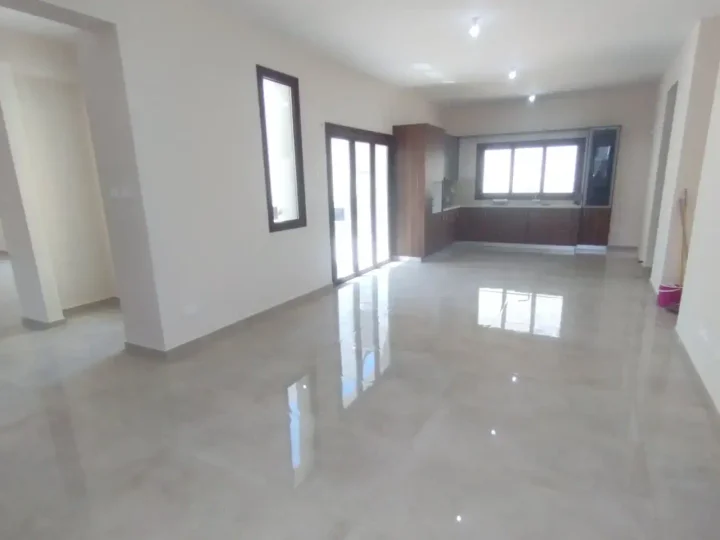 Μονοκατοικία προς ενοικίαση 250 μ² στην τοποθεσία Nicosia, Lakatameia - Archangelos-Anthoupoli