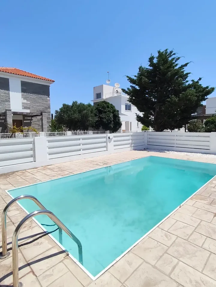 Villa for rent 120 m² in Larnaca, Perivolia Larnakas