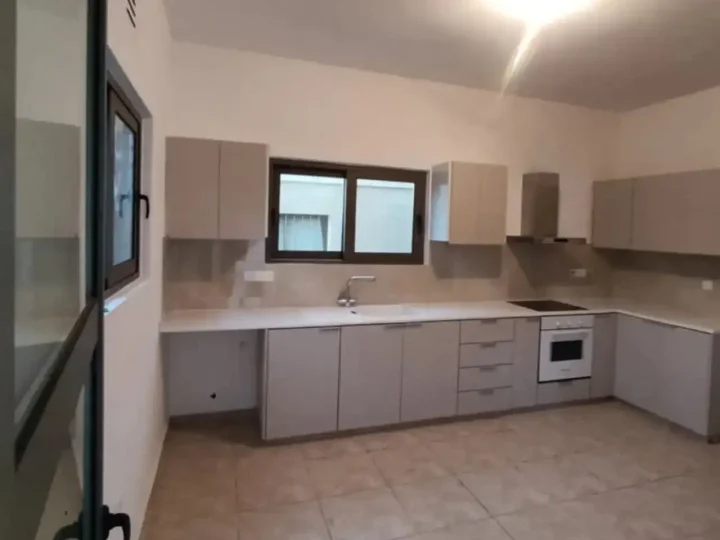 3-bedroom villa for rent 110 m² in Paphos, Konia