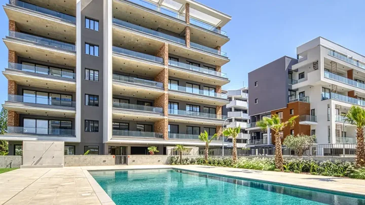 2-bedroom apartments for rent 86 m² in Limassol, Germasogeia Tourist Area