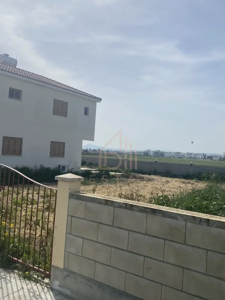 3-bedroom detached house for rent 180 m² in Larnaca, Dekeleia