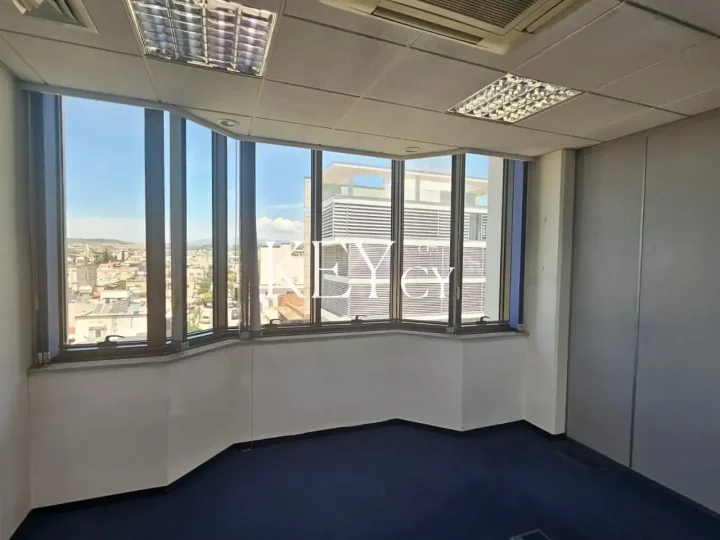 Office 265 m² for rent in Limassol, Limassol - Apostolos Andreas