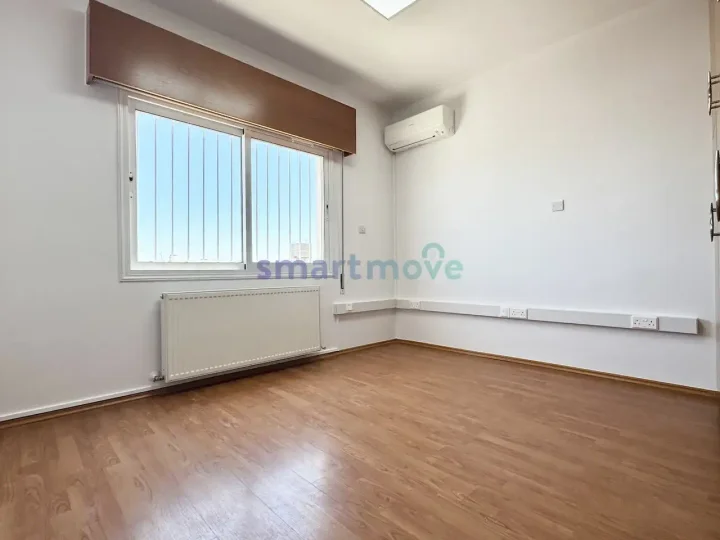 Office 171 m² for rent in Limassol, Limassol - Mesa Geitonia