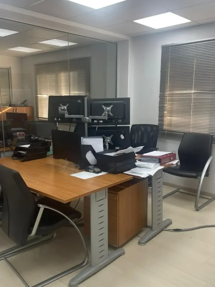 Office 2000 m² for rent in Limassol, Limassol - Neapolis