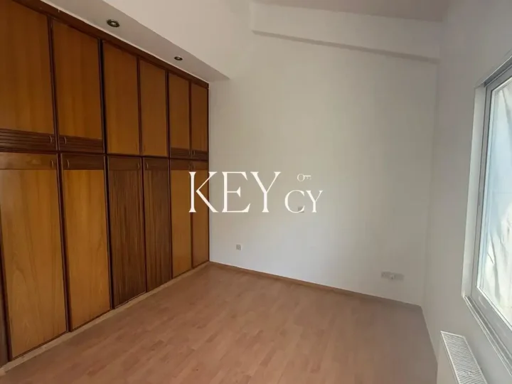 4-bedroom semi-detached house for rent 270 m² in Limassol, Limassol - Agia Fyla
