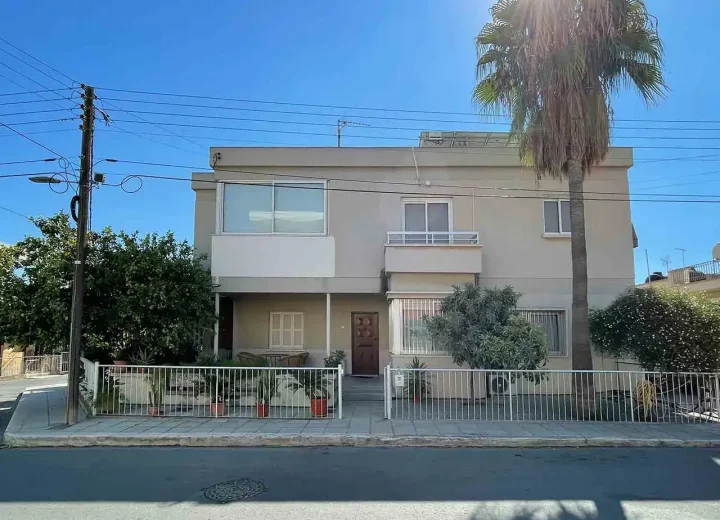 3-bedroom detached house for rent 220 m² in Larnaca, Larnaka - Skala