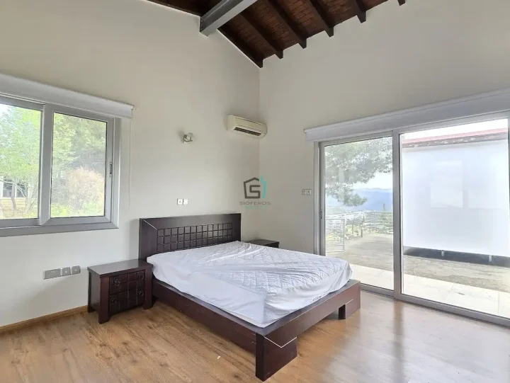 Detached house for rent 280 m² in Limassol, Silikou