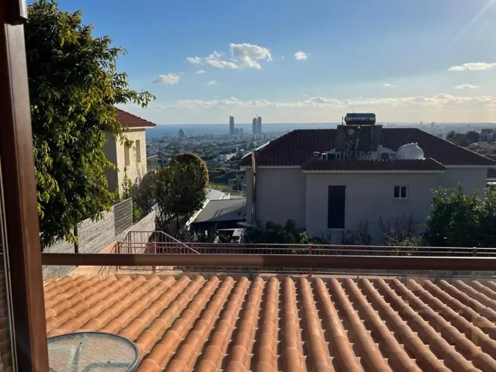 Villa for rent 300 m² in Limassol, Germasogeia