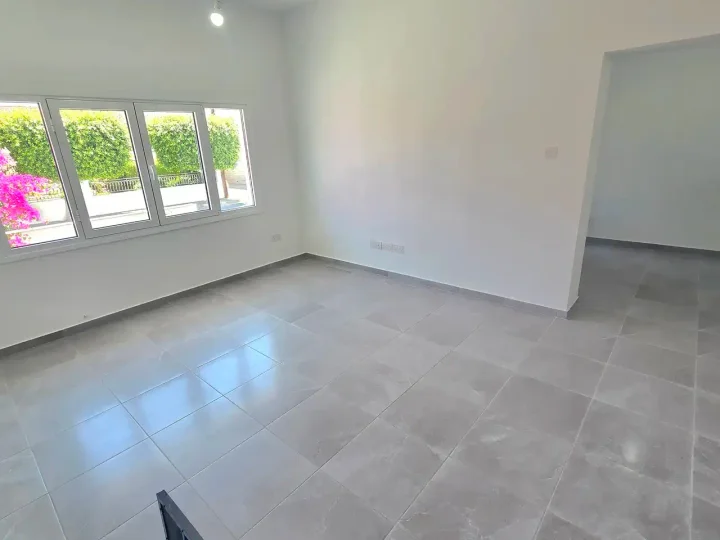3-bedroom semi-detached house for rent 130 m² in Nicosia, Strovolos - Dasoupolis