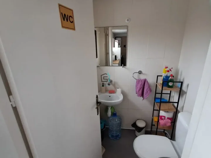 Trading area 60 m² for rent in Limassol, Limassol - Agia Zoni
