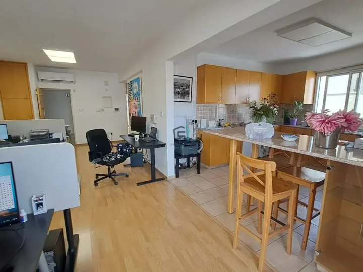 Γραφείο 100 μ² προς ενοικίαση στην τοποθεσία Limassol, Limassol - Agios Nicolaos
