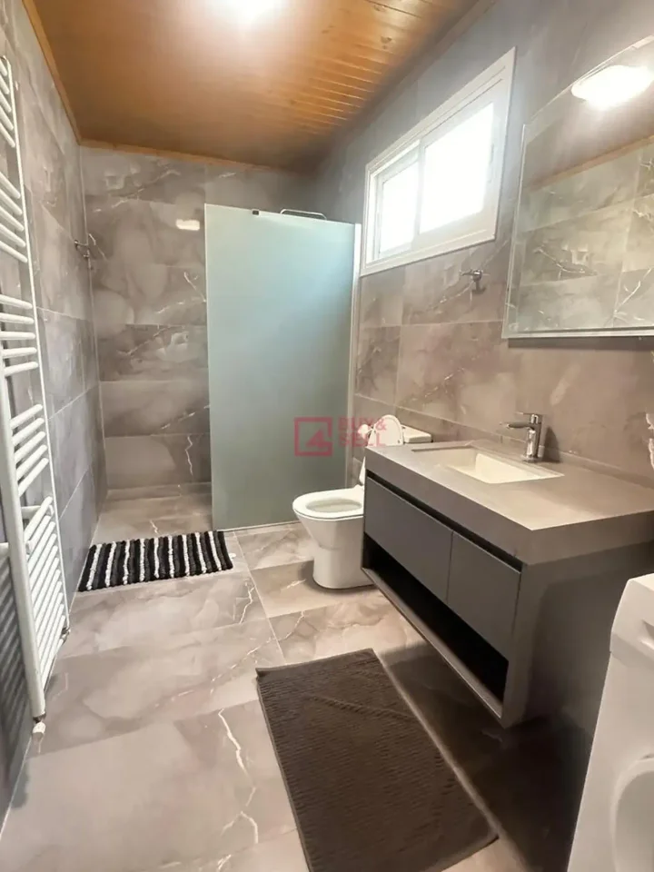 Двухквартирный дом в аренду 60 м² в Limassol, Armenochori