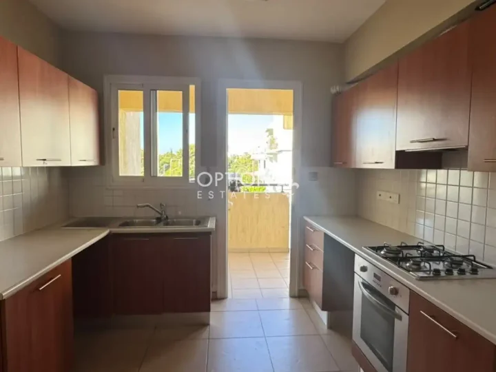 3-bedroom apartments for rent 131 m² in Limassol, Limassol - Agios Nektarios