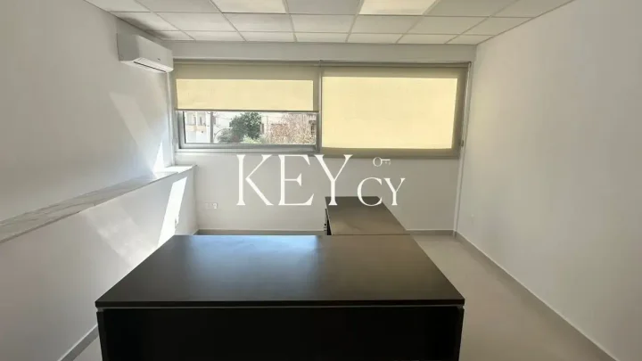 Office 103 m² for rent in Limassol, Limassol - Agia Zoni