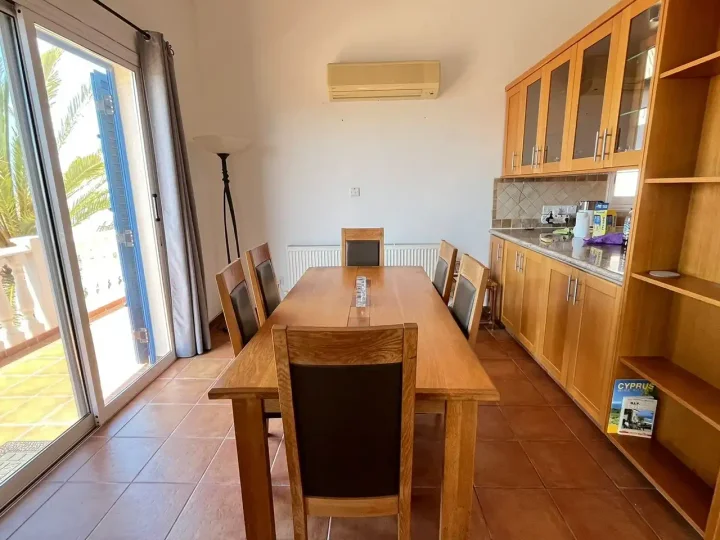 Βίλα προς ενοικίαση 300 μ² στην τοποθεσία Paphos, Pegeia