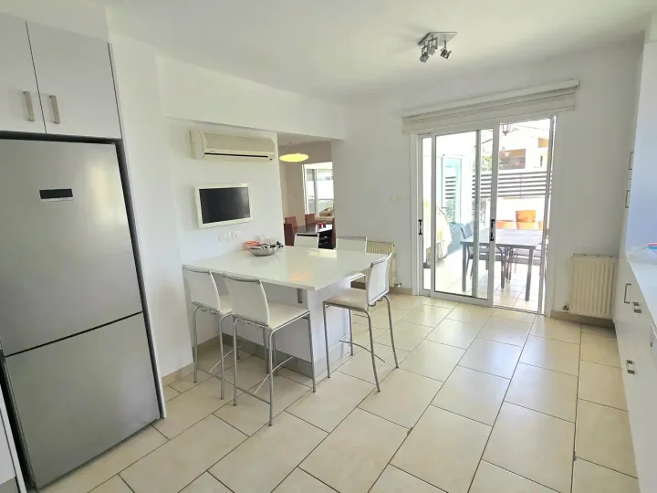 Penthouse for rent 200 m² in Nicosia, Strovolos - Chryseleousa