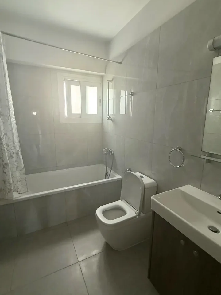 3-bedroom apartments for rent 180 m² in Limassol, Potamos Germasogeias