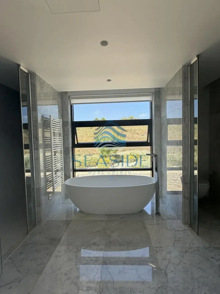 3-bedroom villa for rent 248 m² in Paphos, Tsada
