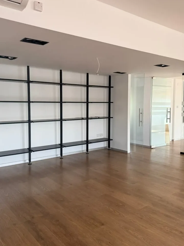 Γραφείο 250 μ² προς ενοικίαση στην τοποθεσία Limassol, Limassol - Agia Triada