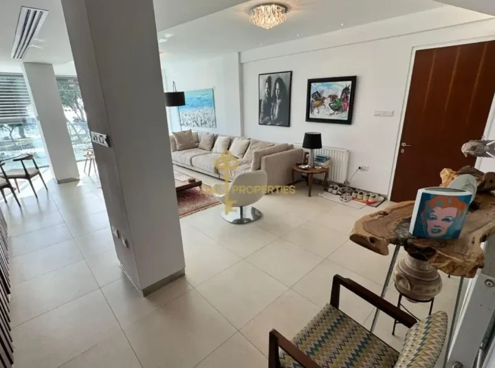 2-bedroom apartments for rent 140 m² in Limassol, Limassol - Neapolis