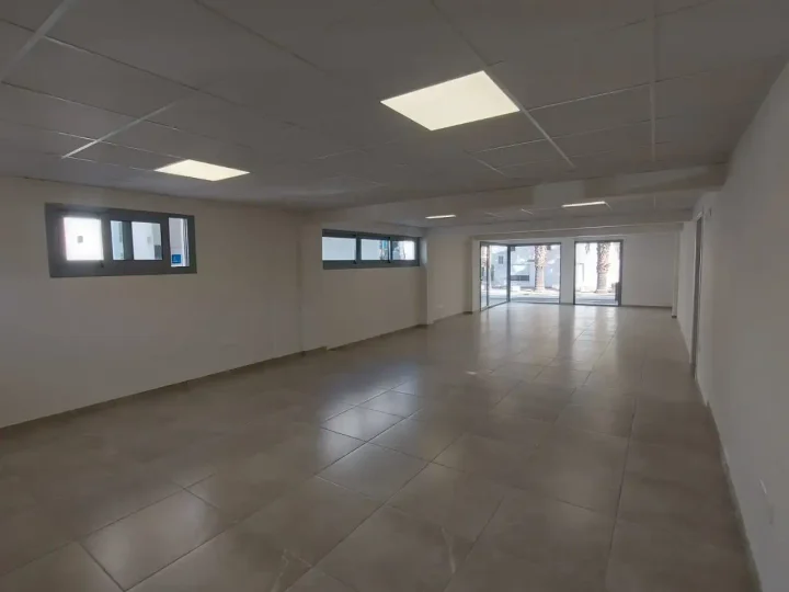 Commercial properties 120 m² for rent in Nicosia, Agioi Omologites