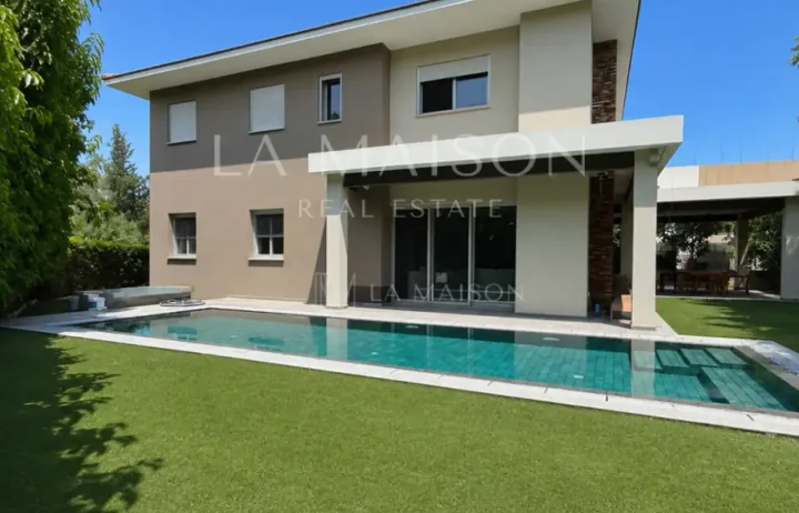 4-bedroom detached house for rent 310 m² in Nicosia, Aglantzia