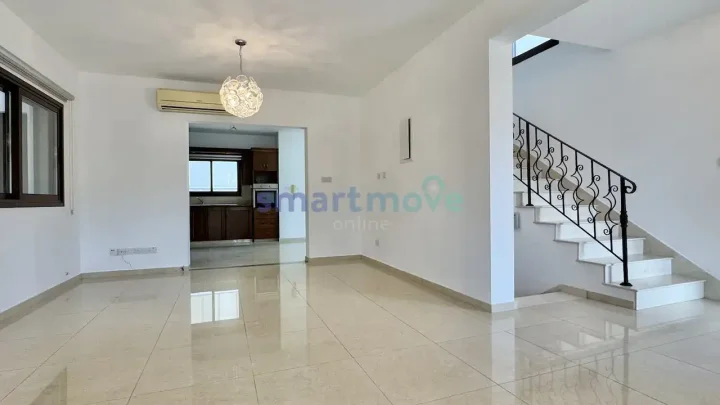 Villa for rent 180 m² in Limassol, Parekklisia