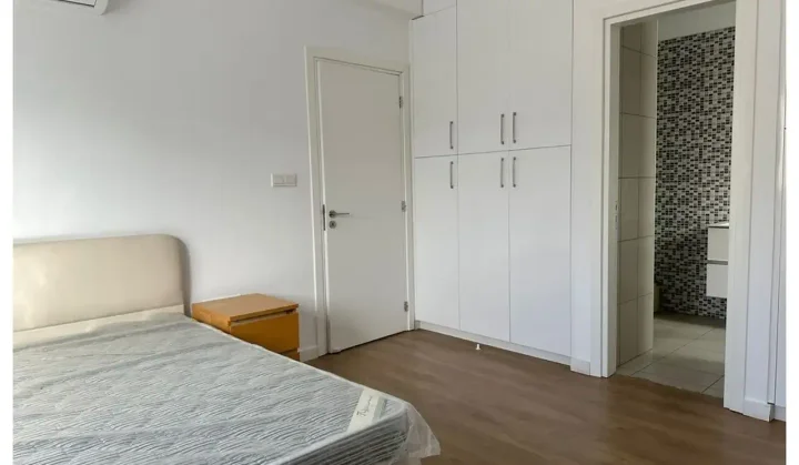 4-bedroom semi-detached house for rent 250 m² in Limassol, Limassol - Mesa Geitonia