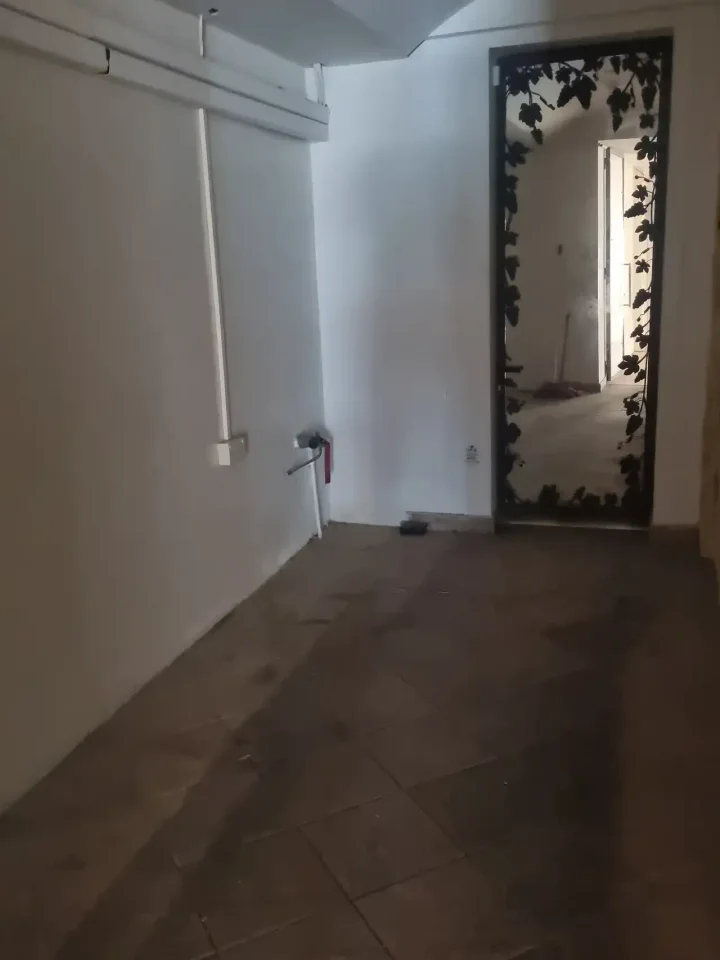 Trading area 160 m² for rent in Nicosia, Nicosia - Lykabittos