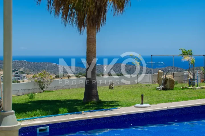 Detached house for rent 300 m² in Limassol, Parekklisia