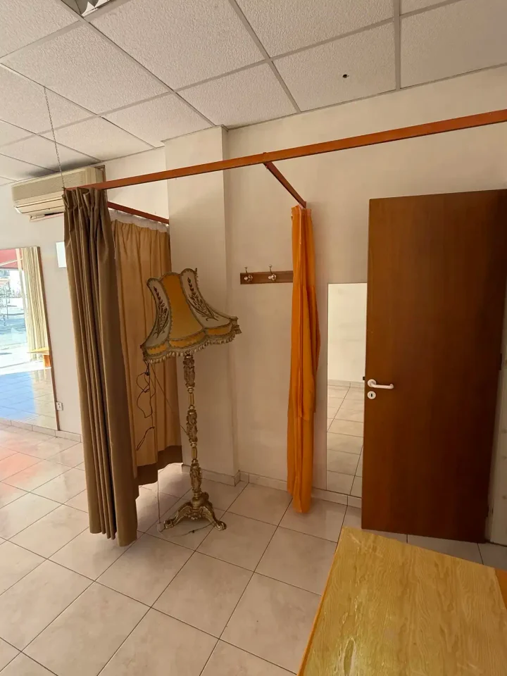 Trading area 35 m² for rent in Nicosia, Strovolos - Dasoupolis