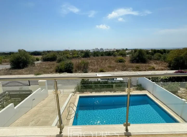 3-bedroom detached house for rent 180 m² in Paphos, Tremithousa